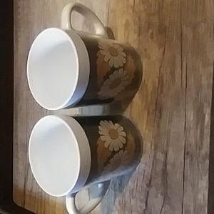Set of two vintage thermo mugs